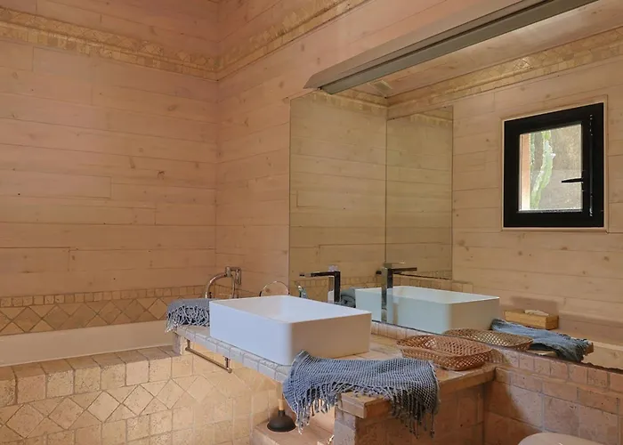 Vakantiehuis Canapaggio Pietracorbara